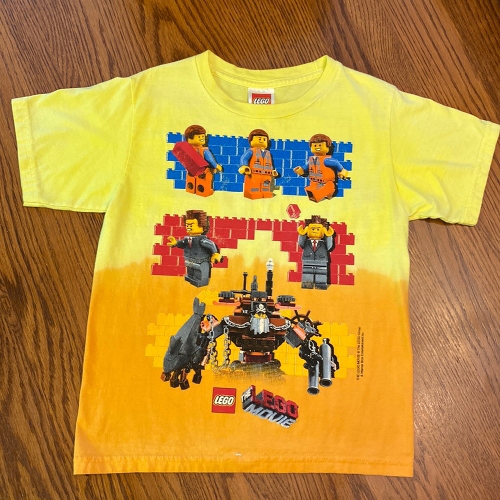 💥READ💥 The Lego Movie Vintage 2014 Kids T-Shirt Ombré Color (Yellow & Orange)